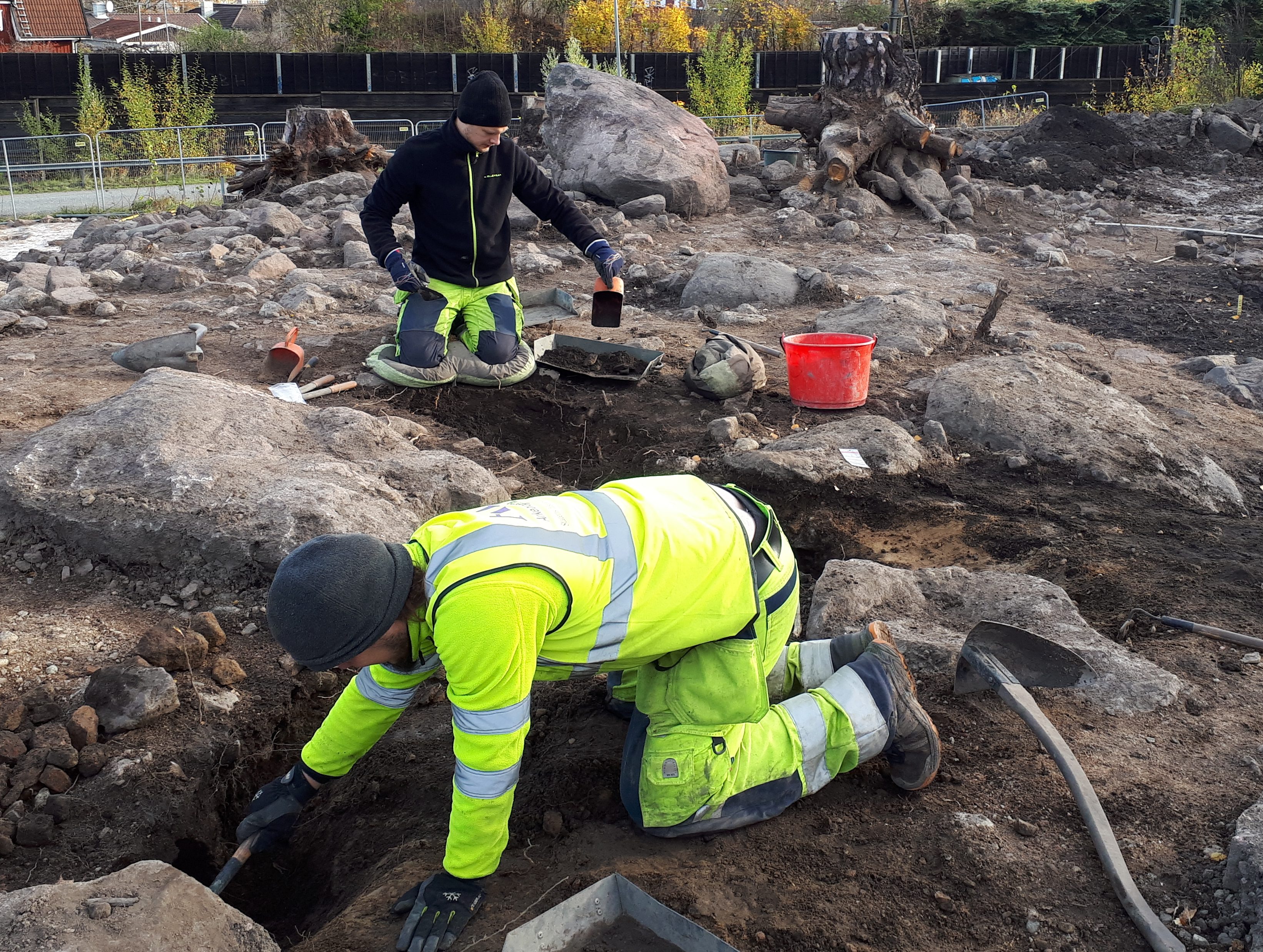 Ny Arkeologisk Utgrävning Vid Biskopstuna | Arkeologerna